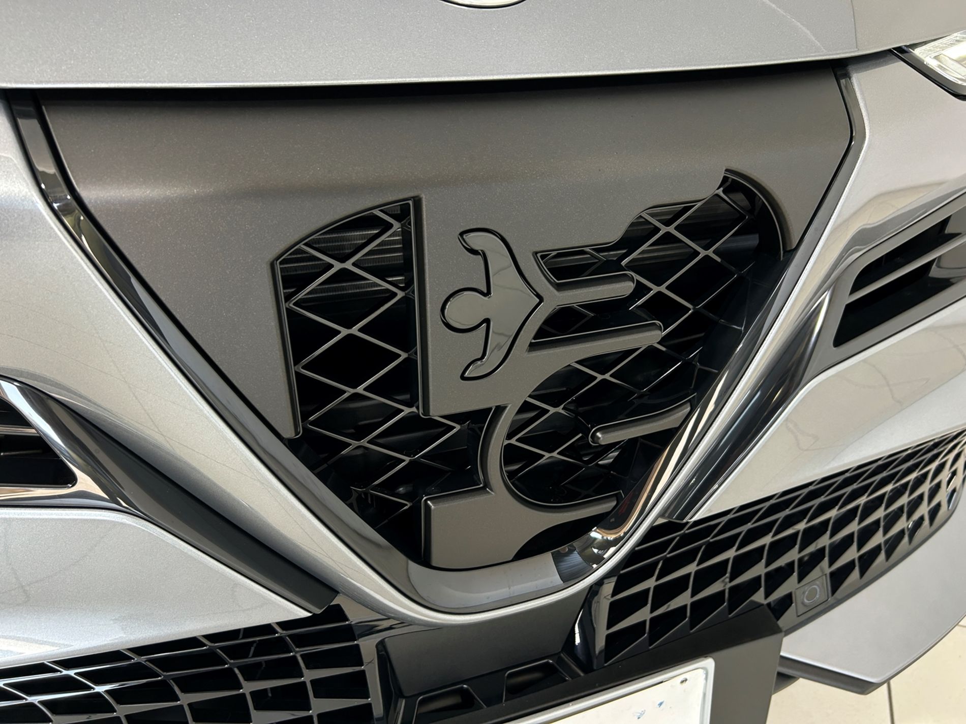 Junior 1.2 ibrida Speciale - Autoviemme